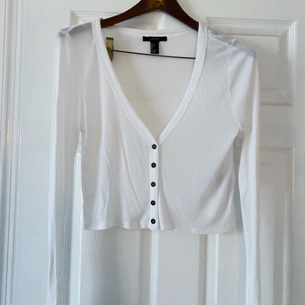 Forever 21 long sleeve cropped shirt